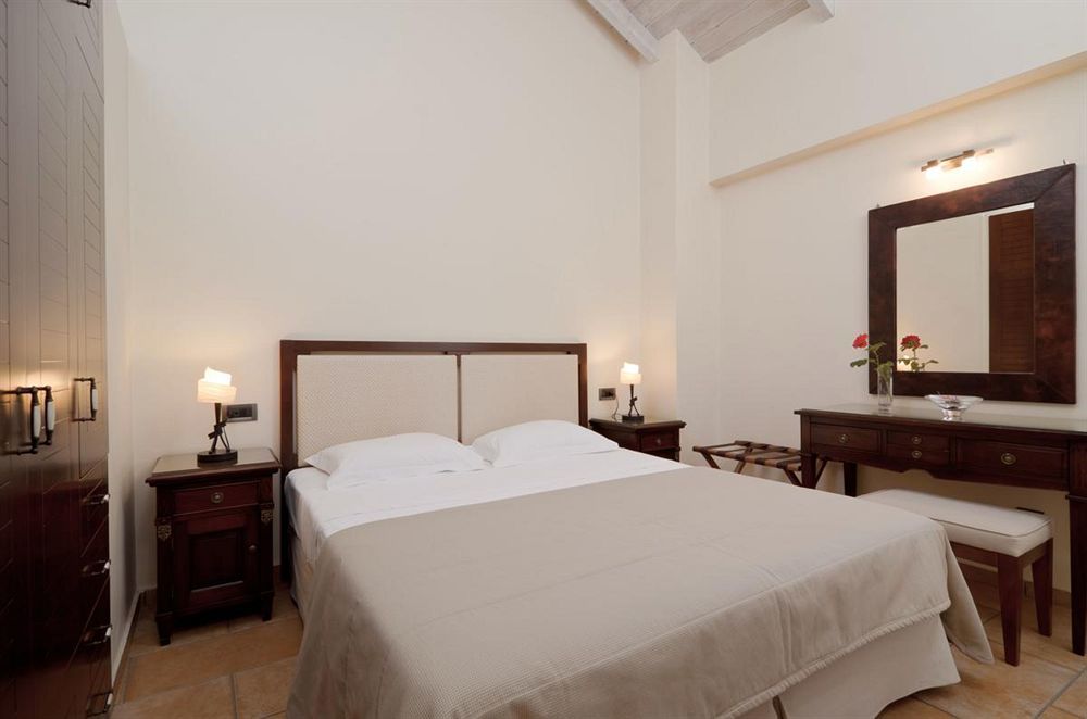 Harmony Hotel Apartments Selianitika Bagian luar foto